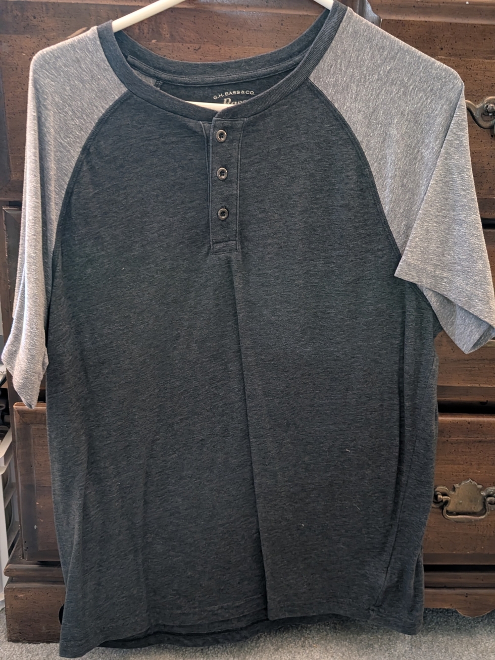 G.H. Bass & Co. Dark Gray Body with Light Gray Raglan Henley